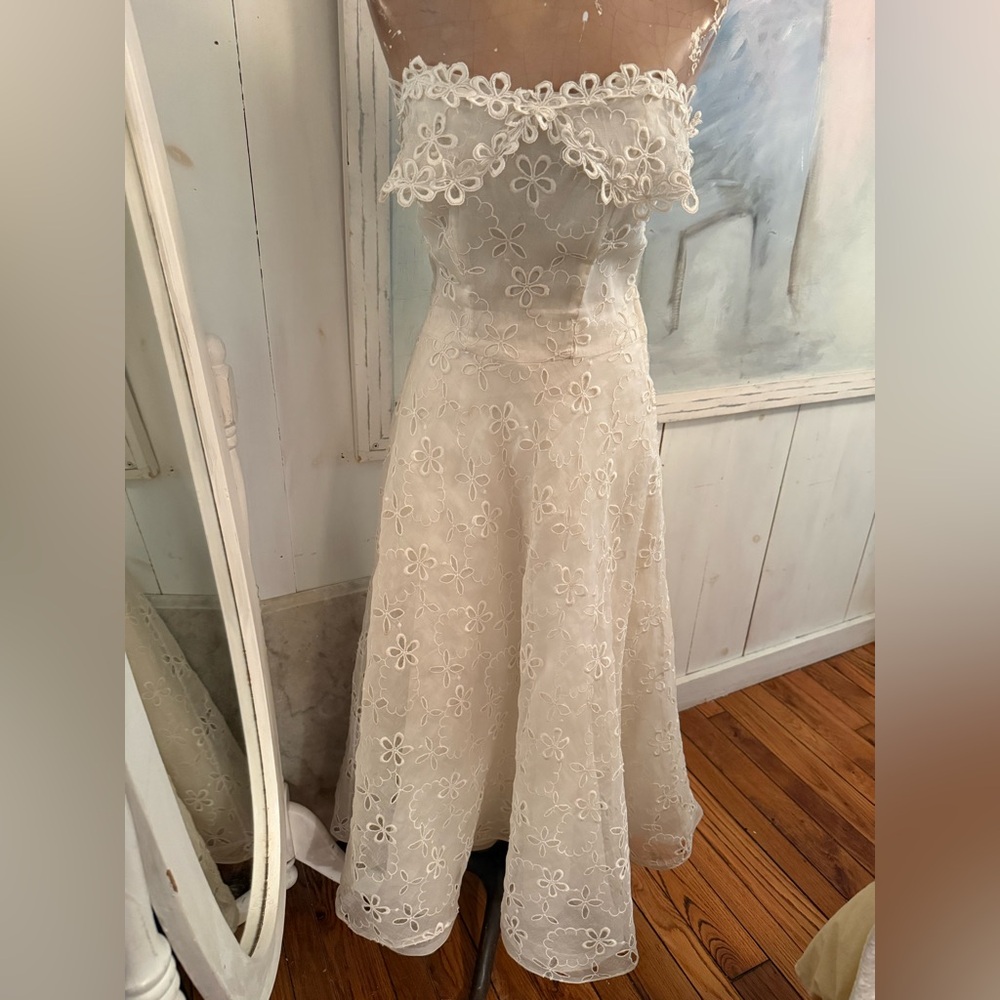 Vintage 1950’s Ivory Floral Eyelet  chiffon Midi Dress